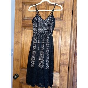 Lace midi dress